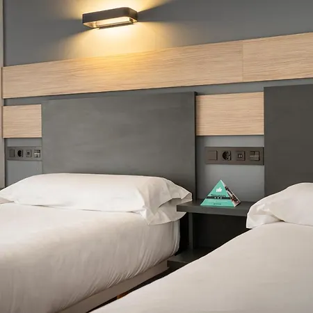 酒店 Alda Centro 希洪